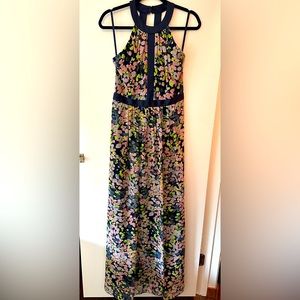 BCBGMaxAzria floral maxi dress NWT Size 6.